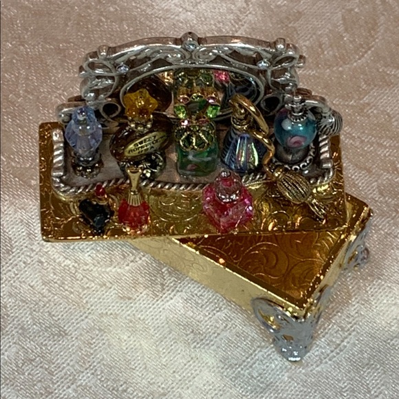 🎁🎁Great Gift🎁🎁Story Book Trinket Box - Picture 5 of 8